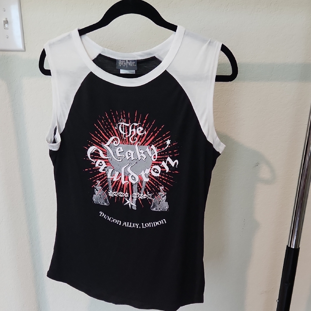 Warner Bros. Black and White Graphic Raglan Tank Top